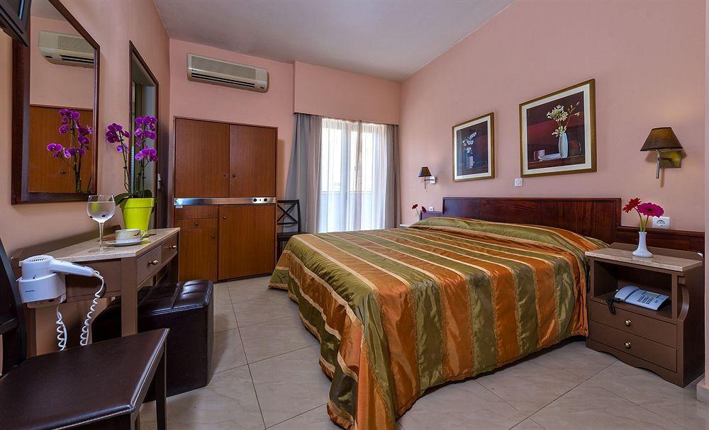 Leonidas Hotel & Apartments Rethymno  Екстер'єр фото