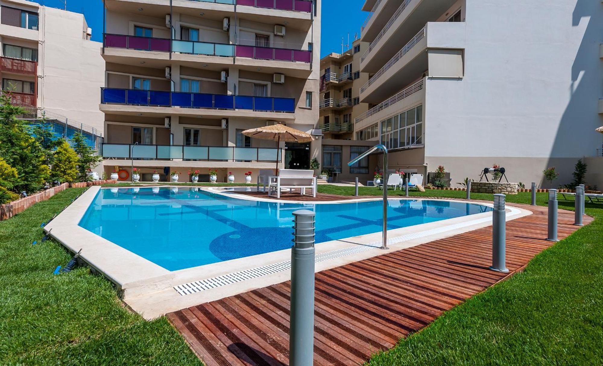 Leonidas Hotel & Apartments Rethymno  Екстер'єр фото
