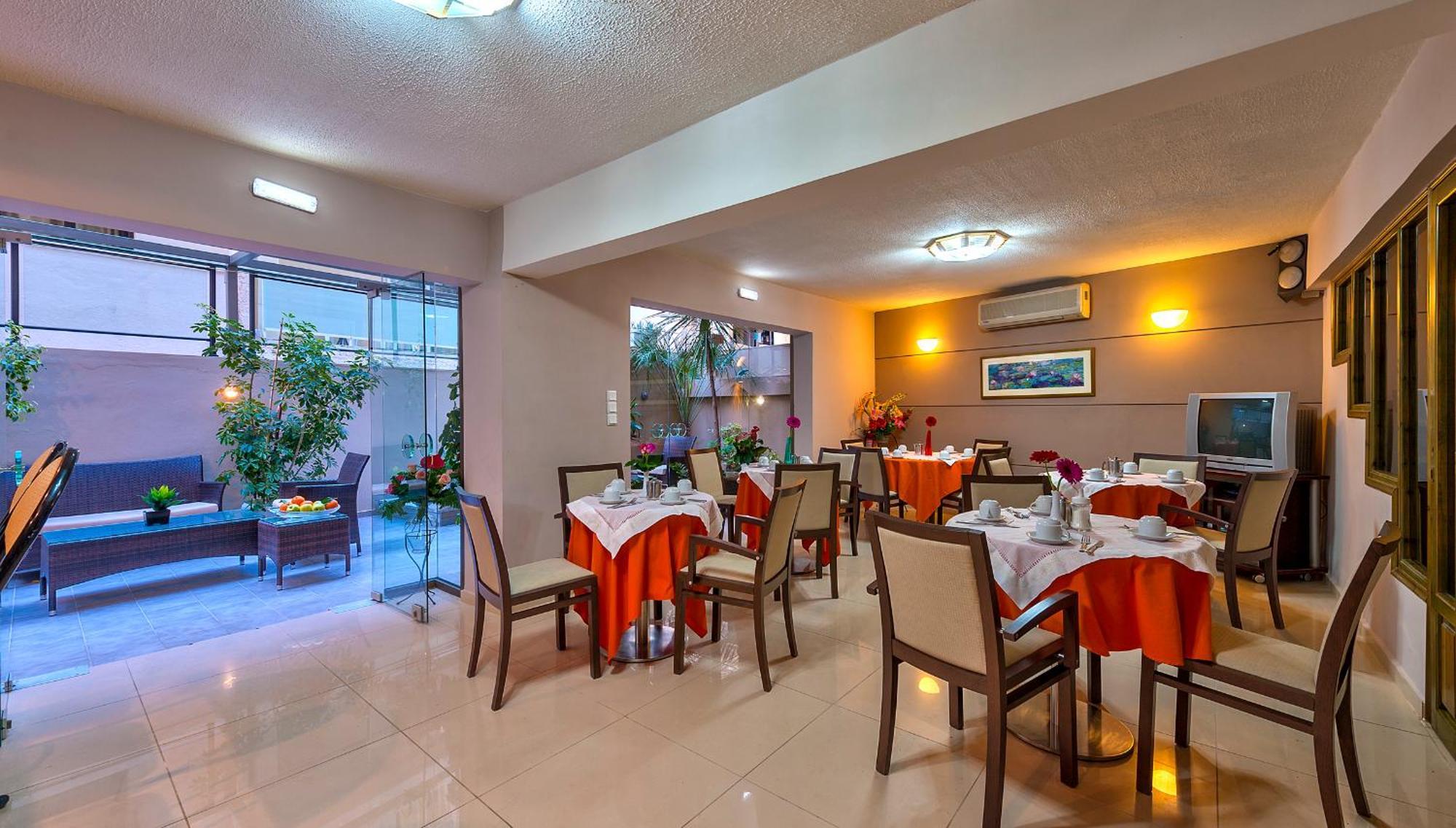 Leonidas Hotel & Apartments Rethymno  Екстер'єр фото