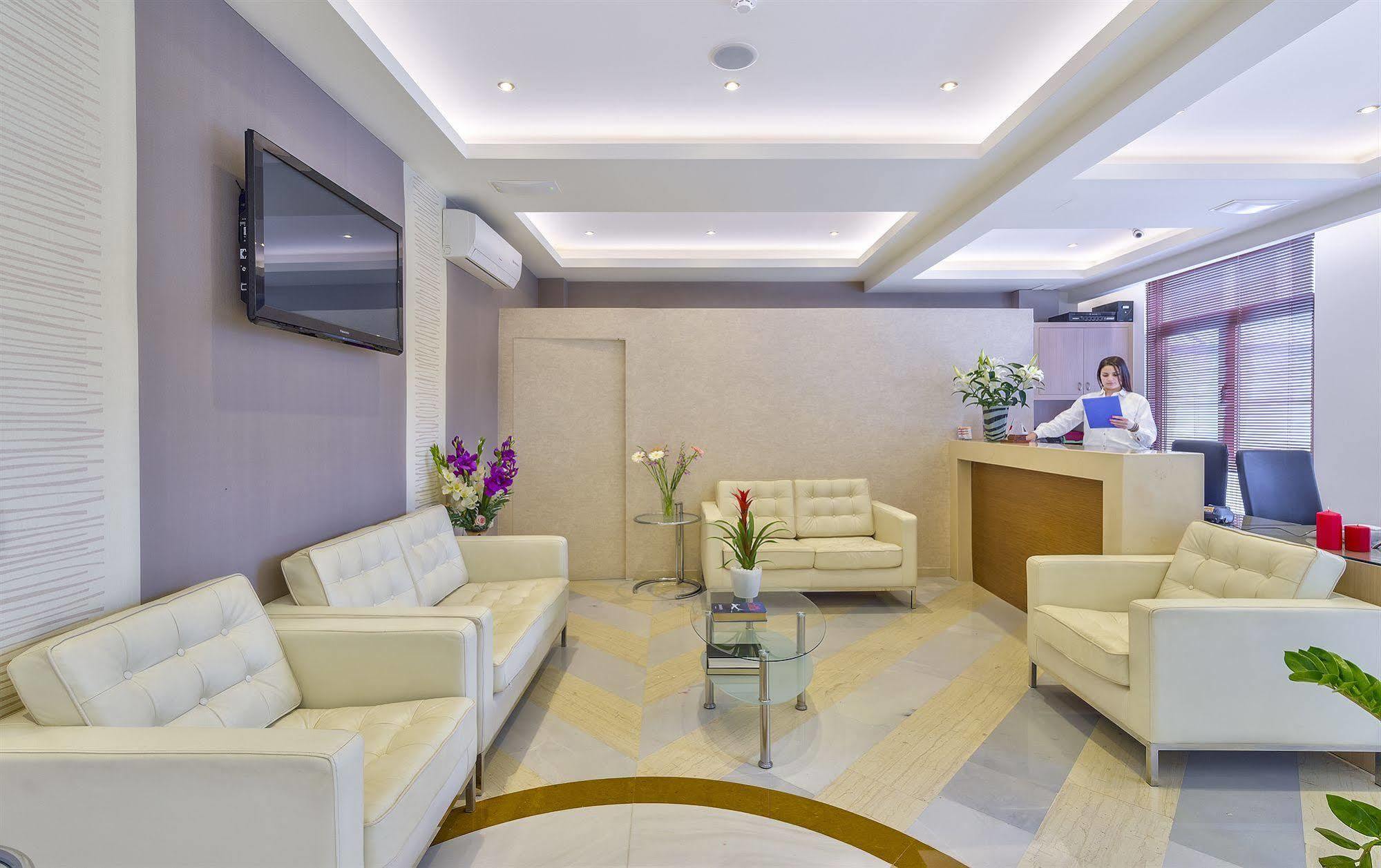 Leonidas Hotel & Apartments Rethymno  Екстер'єр фото