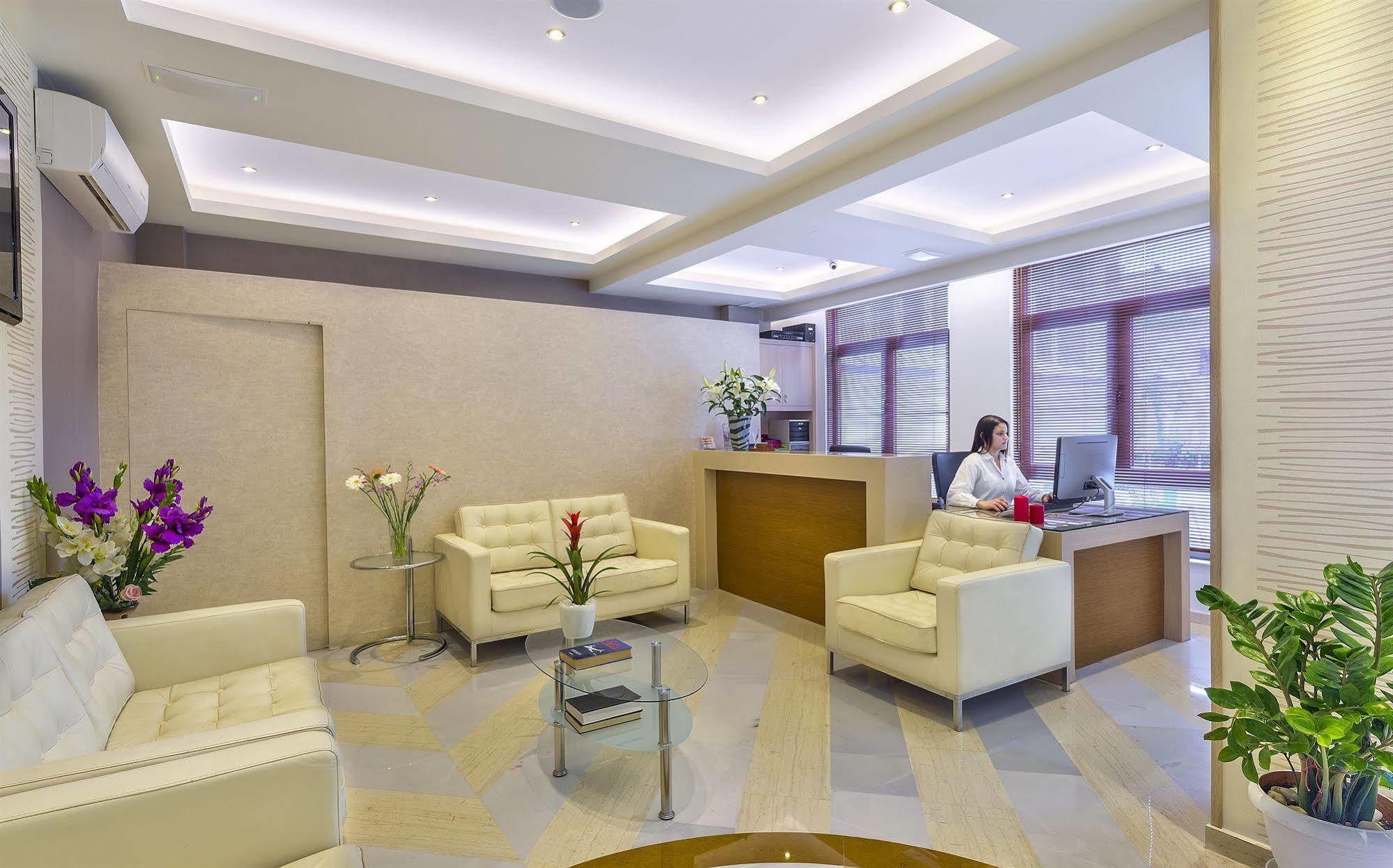 Leonidas Hotel & Apartments Rethymno  Екстер'єр фото